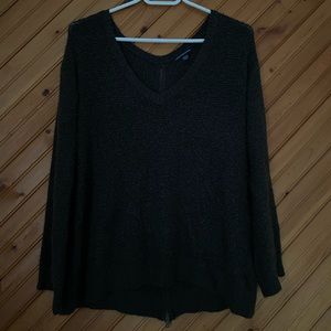 American Eagle: V-Neck Sweater